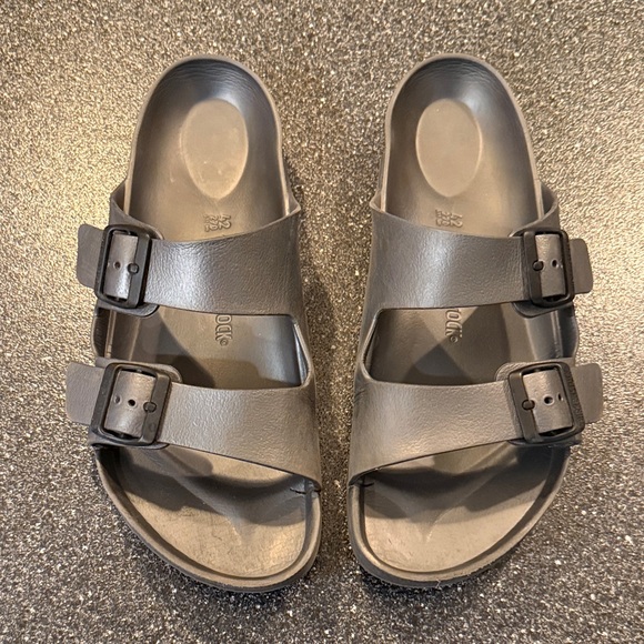 Birkenstock Shoes - Birkenstock Metallic Silver Double Strap Slide - size 11